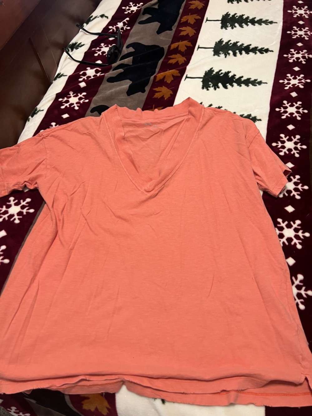 aerie Coral V-Neck Short Sleeve Tee